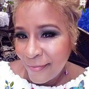 Meet your Posher, Toni